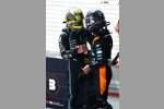 Lando Norris (McLaren) und Lewis Hamilton (Mercedes) 