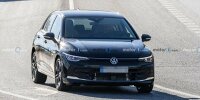 Bild zum Inhalt: VW Golf 8 Facelift (2024): Erlkönig zeigt schlankere Scheinwerfer