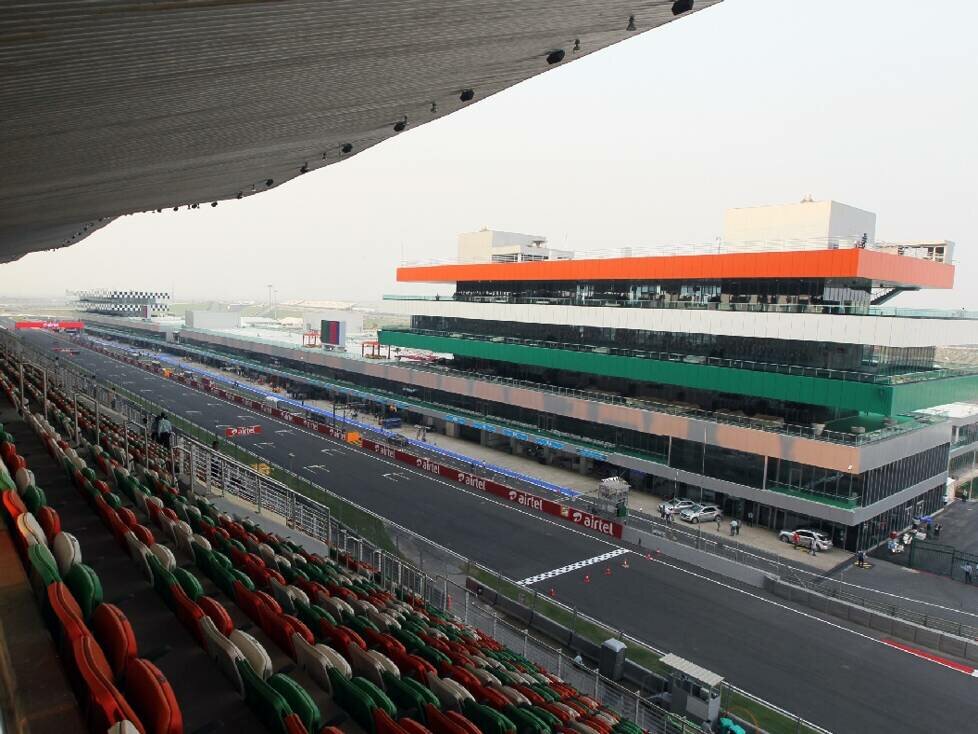 Start-Ziel-Gerade auf dem Buddh International Circuit