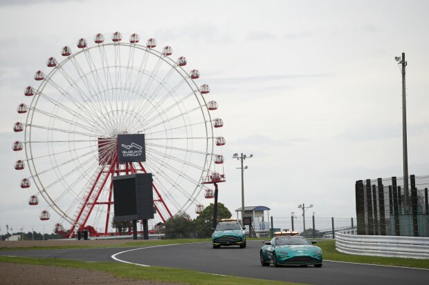 Aston Martin Aston Martin F1 ~Safety-Car und Medical-Car in Suzuka~ 