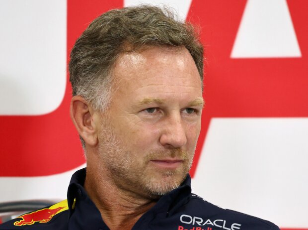 Titel-Bild zur News: Red Bulls Formel-1-Teamchef Christian Horner bei einer Pressekonferenz