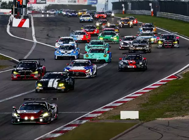 Der AvD arbeitet weiter an seiner eigenen Nürburgring-Serie - derzeit in Konkurrenz zur NLS Titel-Bild zur News: Der AvD arbeitet weiter an seiner eigenen Nürburgring-Serie - derzeit in Konkurrenz zur NLS