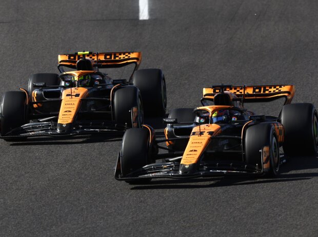 Titel-Bild zur News: Die McLaren-Piloten Oscar Piastri und Lando Norris beim Formel-1-Rennen in Suzuka 2023