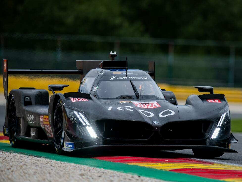BMW M Hybrid V8 bei Testfahrten von WRT in Spa