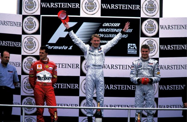 Michael Schumacher Mika Häkkinen David Coulthard Ferrari Ferrari F1Red Bull Red Bull F1McLaren McLaren F1 ~Michael Schumacher, Mika Häkkinen und David Coulthard ~ 