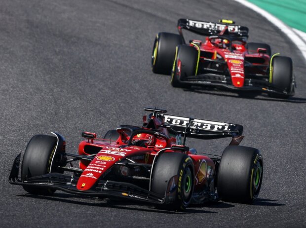 Charles Leclerc und Carlos Sainz beim Formel-1-Rennen 2023 in Japan Charles Leclerc und Carlos Sainz beim Formel-1-Rennen 2023 in Japan