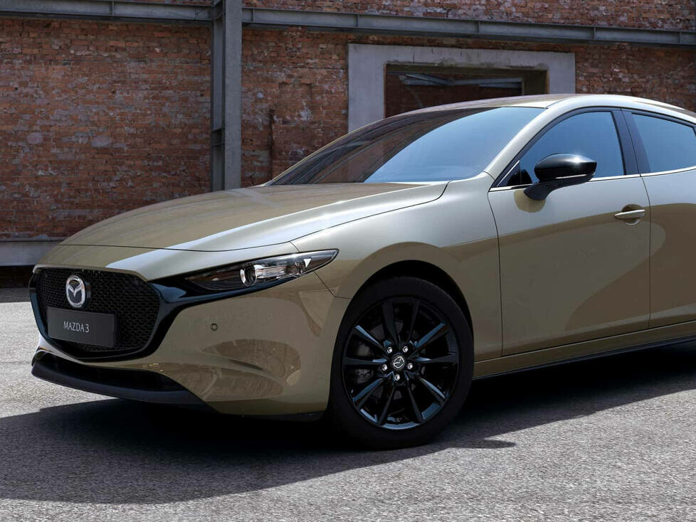 Mazda 3 Nagisa (2023)