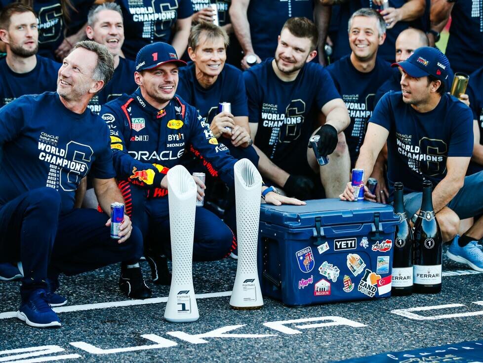 Das Red-Bull-Team feiert den Gewinn der Formel-1-Weltmeisterschaft 2023