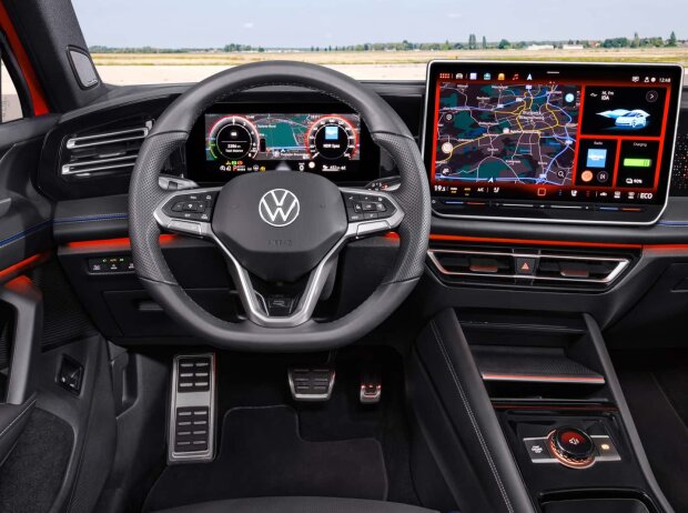 Cockpit des VW Tiguan