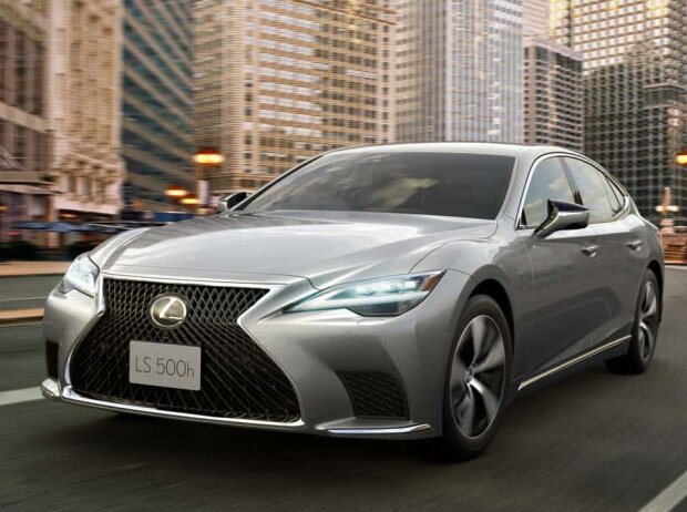 Titel-Bild zur News: Lexus LS (2024) für Japan