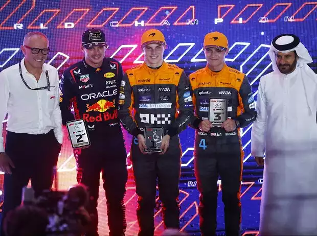 Stefano Domenicali, Max Verstappen, Oscar Piastri, Lando Norris, Mohammed bin Sulayem Titel-Bild zur News: Stefano Domenicali, Max Verstappen, Oscar Piastri, Lando Norris, Mohammed bin Sulayem