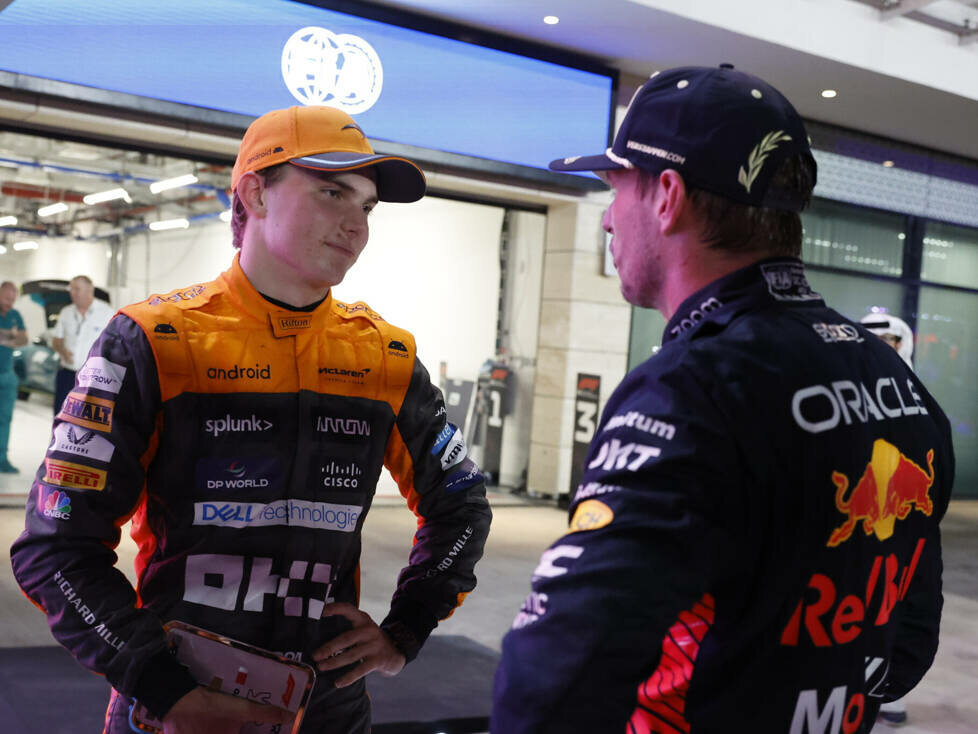 Oscar Piastri (McLaren) und Max Verstappen (Red Bull) nach dem Formel-1-Sprint in Katar 2023