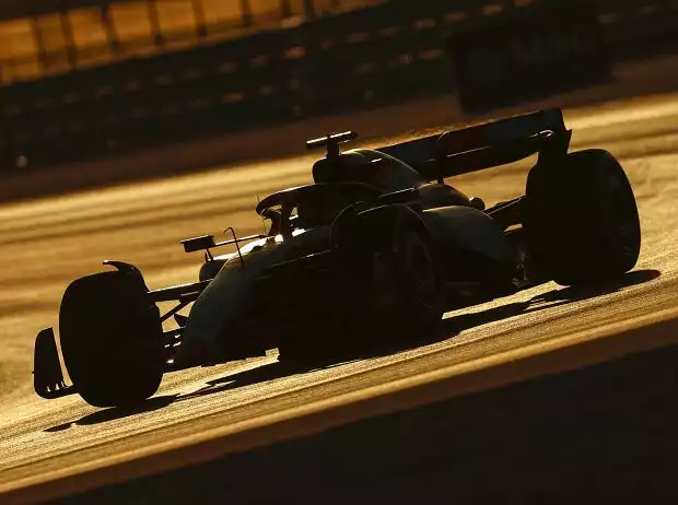 Titel-Bild zur News: Alexander Albon (Williams) im Formel-1-Qualifying von Katar 2023