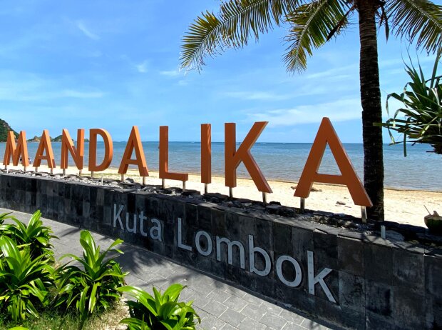 Strand von Mandalika auf Lombok in Indonesien
