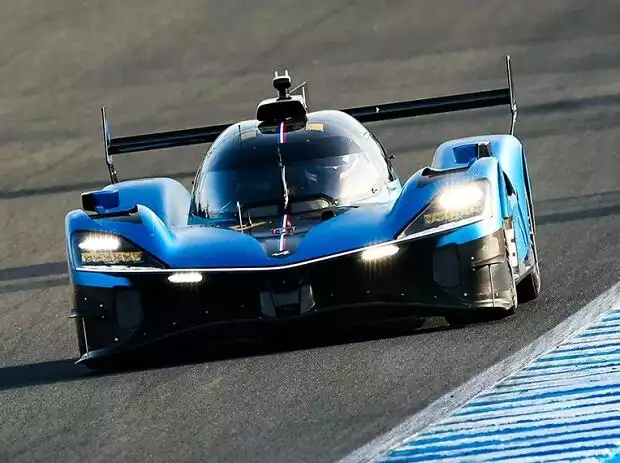 Der Alpine A424_Beta bei den Testfahrten in Jerez de la Frontera Titel-Bild zur News: Der Alpine A424_Beta bei den Testfahrten in Jerez de la Frontera