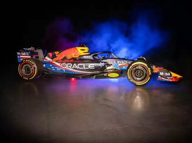 Max Verstappen, Sergio Perez Titel-Bild zur News: Max Verstappen, Sergio Perez