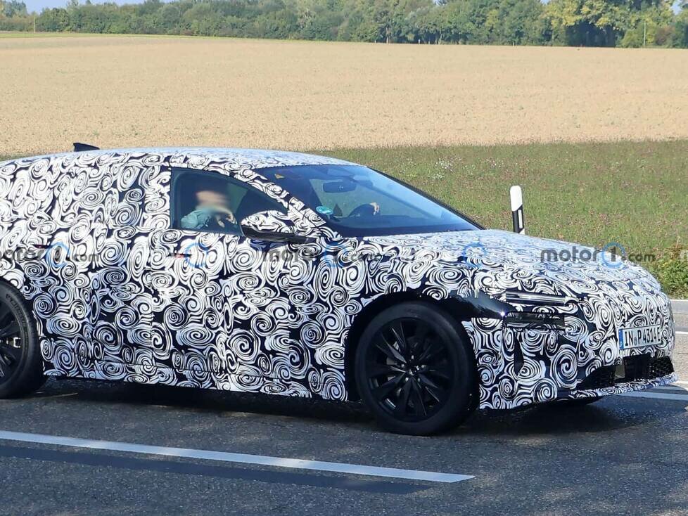 Audi A6 Avant e-tron neue Erlkönigbilder (Oktober 2023)