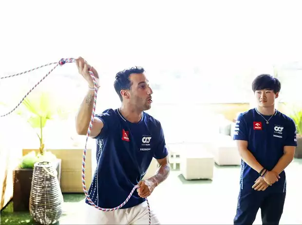 Daniel Ricciardo, Yuki Tsunoda Titel-Bild zur News: Daniel Ricciardo, Yuki Tsunoda