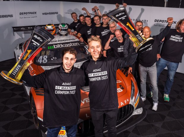 Titel-Bild zur News: Der 18-jährige Owega und sein 19 Jahre alter Teamkollege Seppänen sind das jüngste Meister-Duo in der Geschichte des ADAC GT Masters