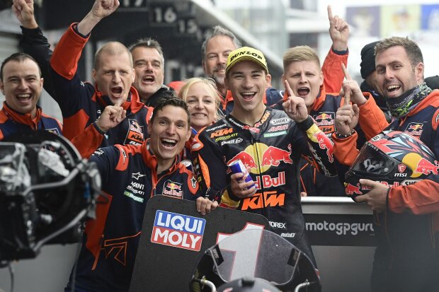 Ajo Red Bull Ajo Moto2 MotoGP ~Deniz Öncü~ Ajo Red Bull Ajo Moto2 MotoGP ~Deniz Öncü~