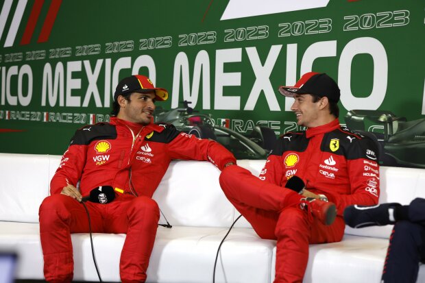 Carlos Sainz Charles Leclerc Ferrari Ferrari F1 ~Carlos Sainz (Ferrari) und Charles Leclerc (Ferrari) ~ 