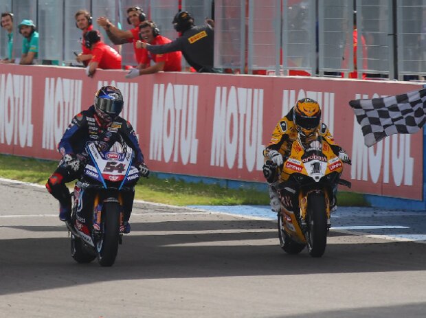 Toprak Razgatlioglu; Alvaro Bautista Toprak Razgatlioglu; Alvaro Bautista