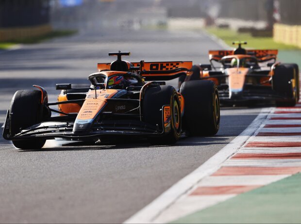 Titel-Bild zur News: Oscar Piastri vor McLaren-Teamkollege Lando Norris beim Formel-1-Rennen in Mexiko 2023
