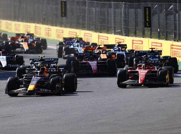 Titel-Bild zur News: Die Startphase beim Mexiko-Grand-Prix 2023 der Formel 1