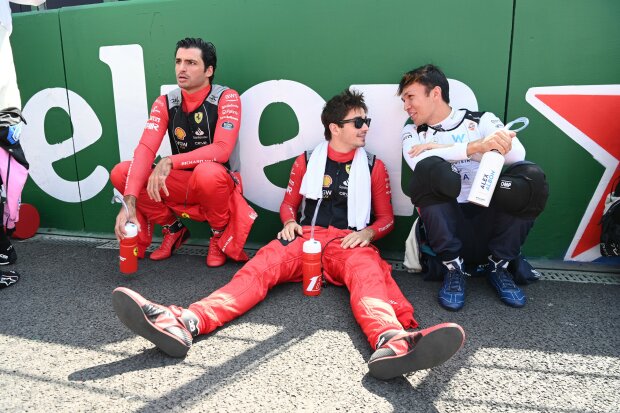 Alexander Albon Carlos Sainz Charles Leclerc Ferrari Ferrari F1Williams Williams F1 ~Alexander Albon (Williams), Carlos Sainz (Ferrari) und Charles Leclerc (Ferrari) ~ 