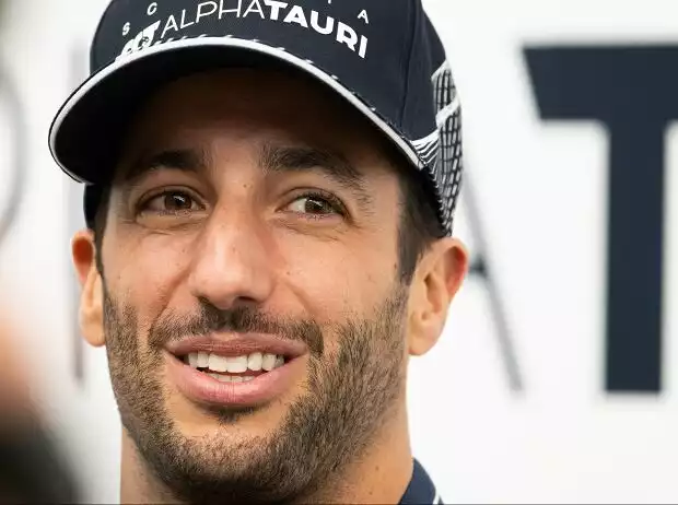 Daniel Ricciardo (AlphaTauri) vor dem Formel-1-Rennen in Brasilien 2023 Titel-Bild zur News: Daniel Ricciardo (AlphaTauri) vor dem Formel-1-Rennen in Brasilien 2023