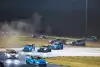 Bild zum Inhalt: Autos rutschen von der Strecke: Regen-Chaos in der TCR-World-Tour!
