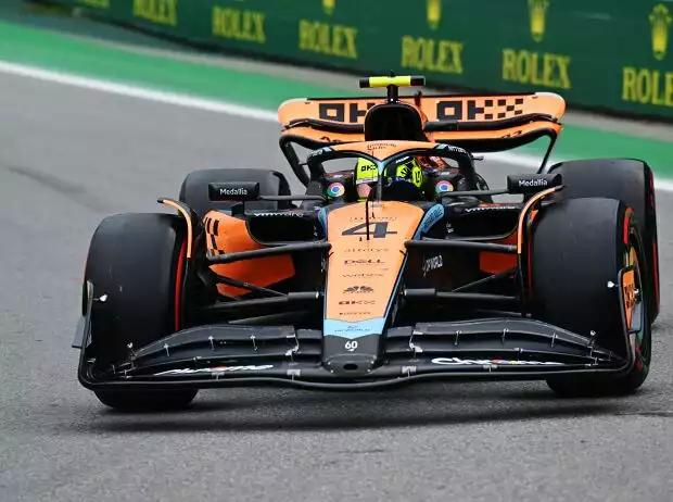 Lando Norris im McLaren MCL60 beim Formel-1-Qualifying in Brasilien 2023 Titel-Bild zur News: Lando Norris im McLaren MCL60 beim Formel-1-Qualifying in Brasilien 2023