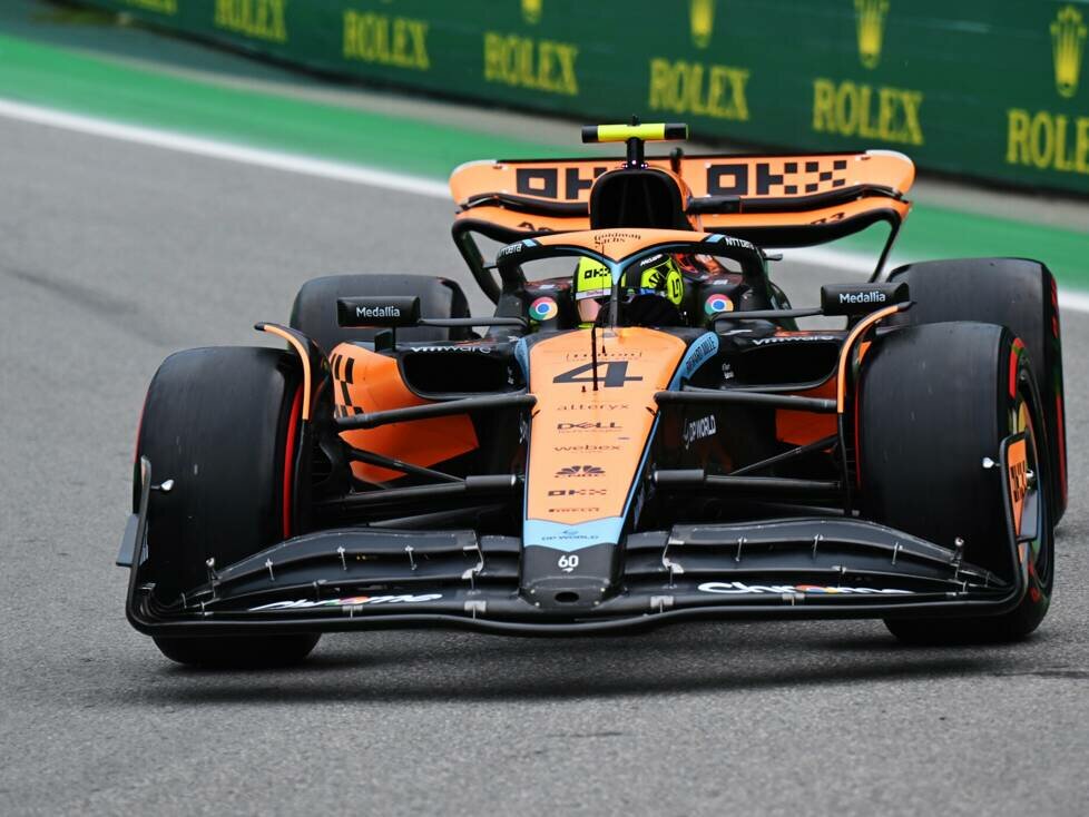 Lando Norris im McLaren MCL60 beim Formel-1-Qualifying in Brasilien 2023