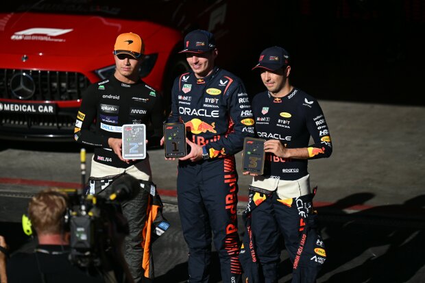 Lando Norris Max Verstappen Sergio Perez McLaren McLaren F1Red Bull Red Bull F1 ~Lando Norris (McLaren), Max Verstappen (Red Bull) und Sergio Perez (Red Bull) ~ Lando Norris Max Verstappen Sergio Perez McLaren McLaren F1Red Bull Red Bull F1 ~Lando Norris (McLaren), Max Verstappen (Red Bull) und Sergio Perez (Red Bull) ~