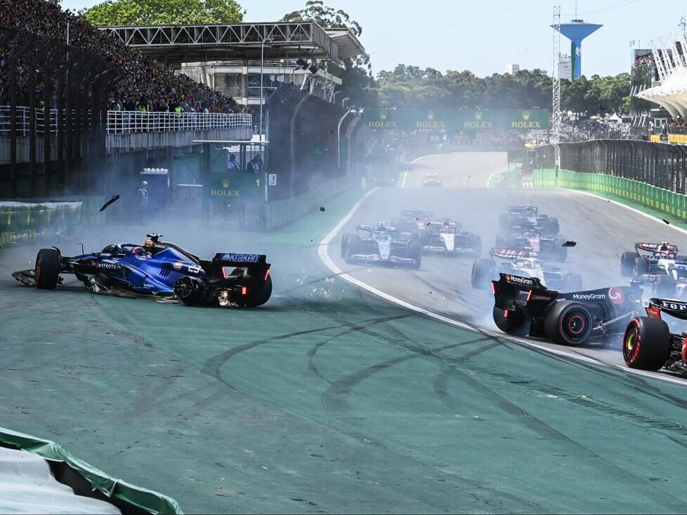 Der Startcrash beim Formel-1-Rennen in Brasilien 2023 mit Albon, Magnussen und Hülkenberg