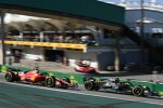 Lewis Hamilton (Mercedes) und Carlos Sainz (Ferrari) 