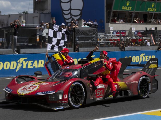 Alessandro Pier Guidi, James Calado, Antonio Giovinazzi Alessandro Pier Guidi, James Calado, Antonio Giovinazzi