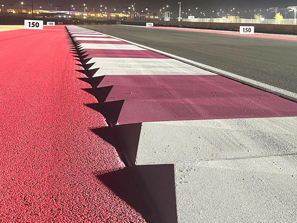 Randsteine am Lusail International Circuit in Katar