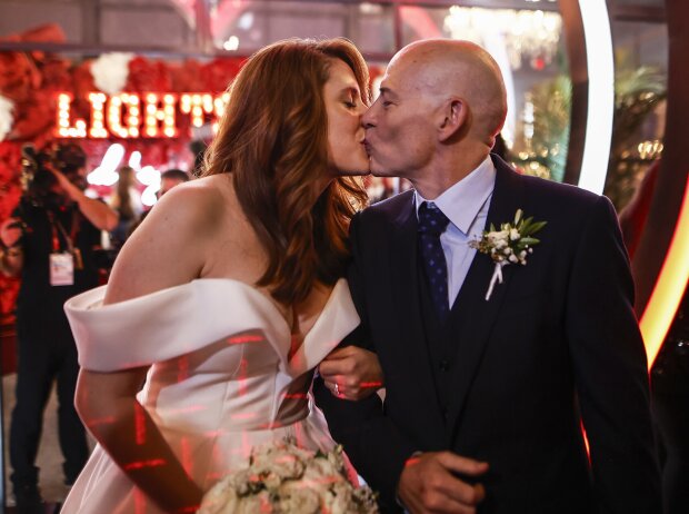 Titel-Bild zur News: Jacques Villeneuve und Giulia Marra heiraten in der Kapelle in Las Vegas