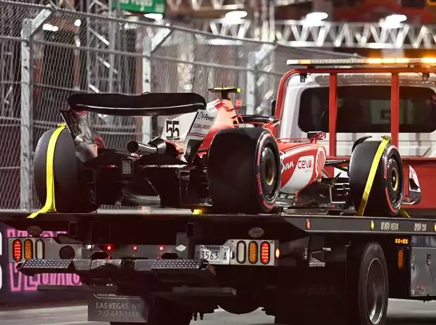 Carlos Sainz war der Grund für den Abbruch des Trainings in Las Vegas Titel-Bild zur News: Carlos Sainz war der Grund für den Abbruch des Trainings in Las Vegas