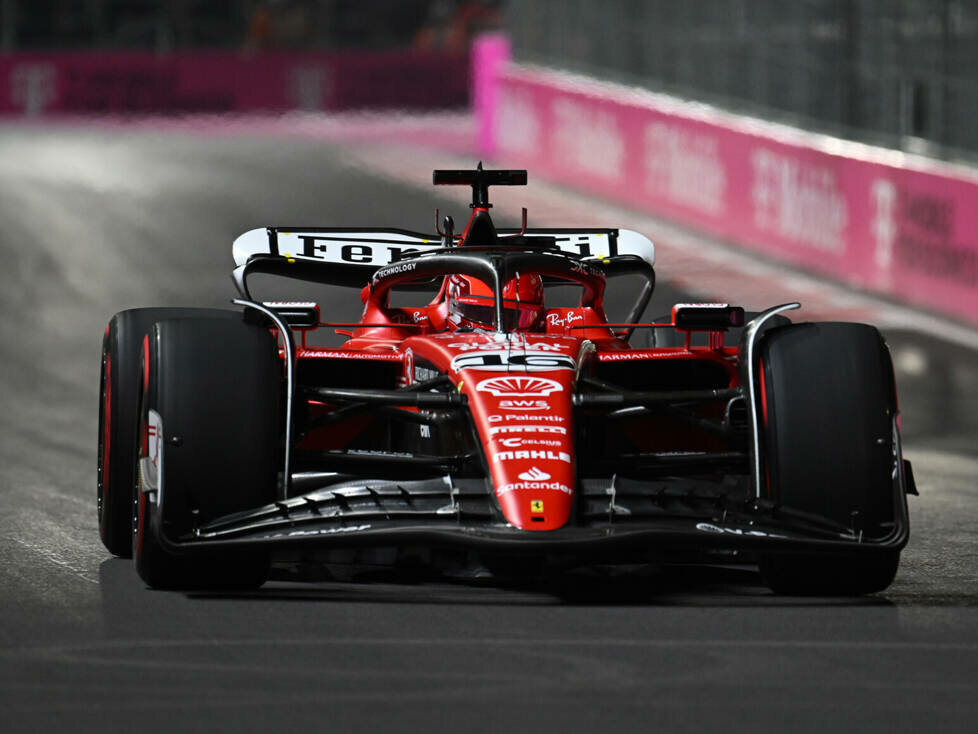 Charles Leclerc (Ferrari SF-23) im Training zum Formel-1-Rennen in Las Vegas 2023