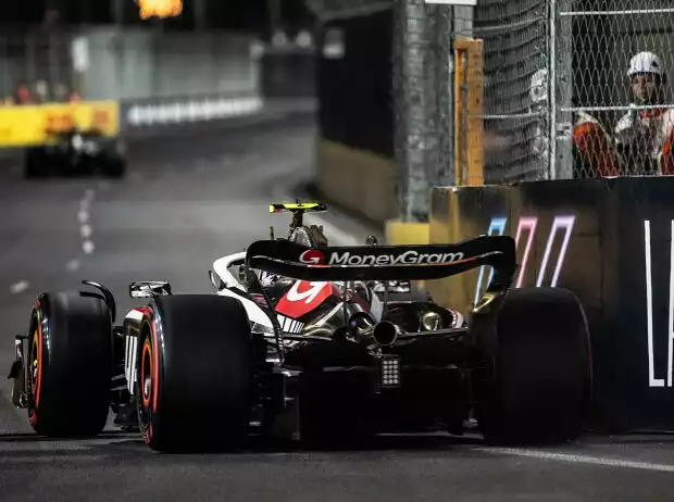 Nico Hülkenberg (Haas VF-23) beim Formel-1-Rennen in Las Vegas 2023 Titel-Bild zur News: Nico Hülkenberg (Haas VF-23) beim Formel-1-Rennen in Las Vegas 2023