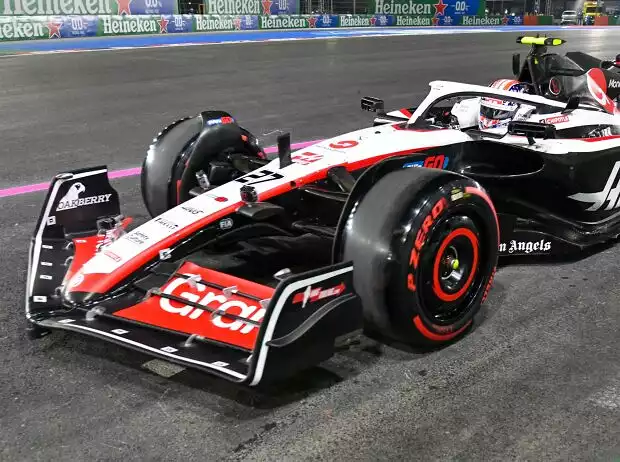 Nico Hülkenberg im Haas VF-23 beim Formel-1-Rennen in Las Vegas 2023 Titel-Bild zur News: Nico Hülkenberg im Haas VF-23 beim Formel-1-Rennen in Las Vegas 2023