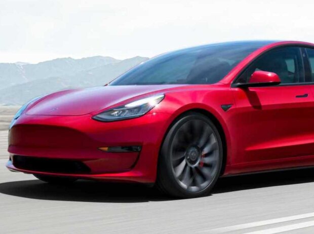 Tesla Model 3 Tesla Model 3