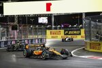 Oscar Piastri (McLaren), Lewis Hamilton (Mercedes) und Daniel Ricciardo (AlphaTauri) 