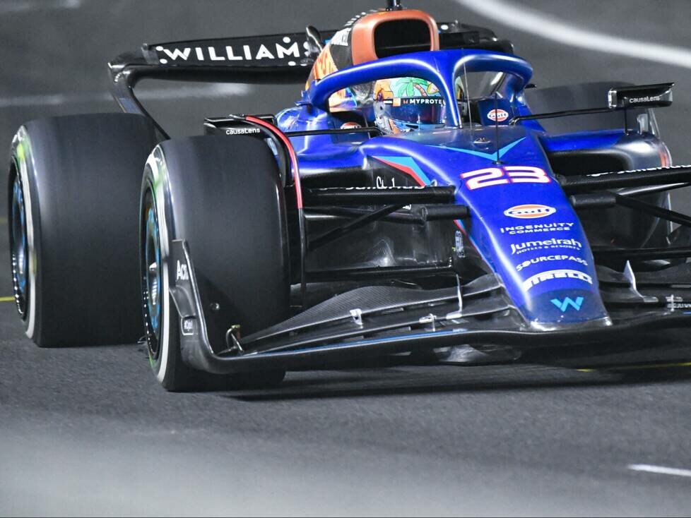 Alexander Albon im Williams FW45 beim Formel-1-Rennen in Las Vegas 2023