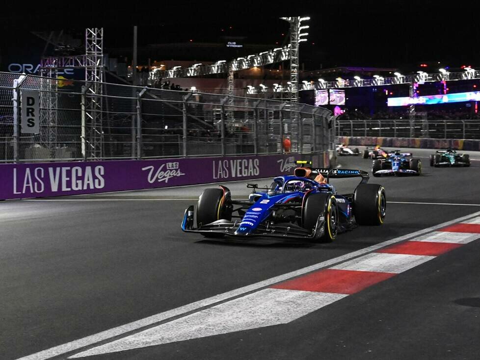 Logan Sargeant beim Formel-1-Rennen 2023 in Las Vegas