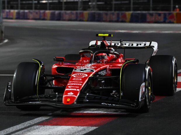 Titel-Bild zur News: Carlos Sainz im Ferrari SF-23 beim Formel-1-Rennen in Las Vegas 2023