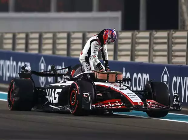 Nico Hülkenberg (Haas VF-23) verunfallt im Training zum Formel-1-Rennen in Abu Dhabi 2023 Titel-Bild zur News: Nico Hülkenberg (Haas VF-23) verunfallt im Training zum Formel-1-Rennen in Abu Dhabi 2023