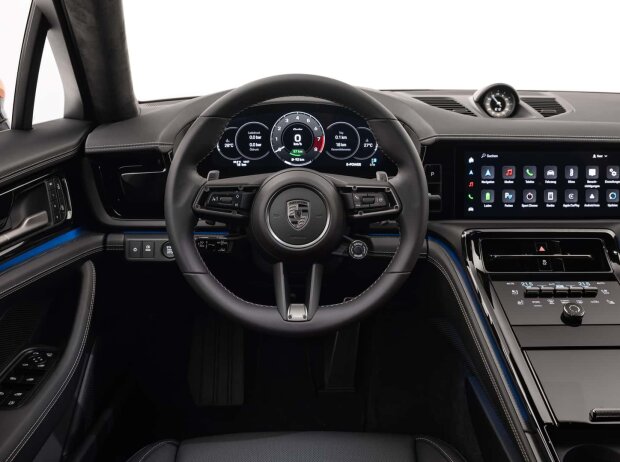 Cockpit des Porsche Panamera 2024 